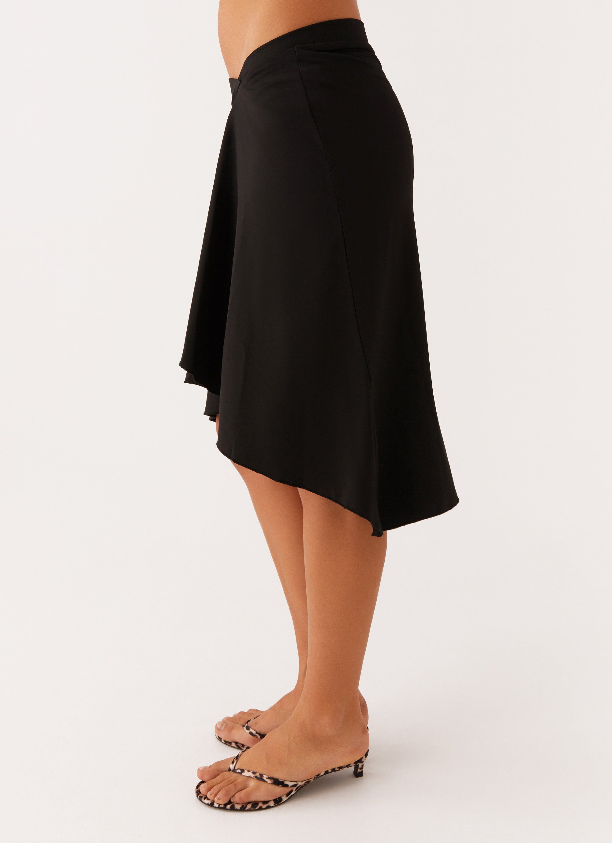 Shes A Lady Midi Skirt - Black