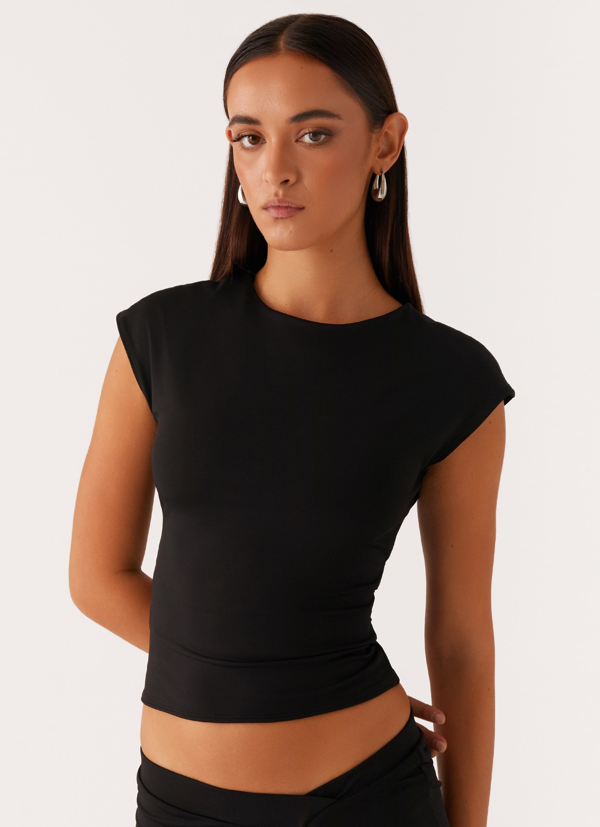 Shes A Lady Top - Black